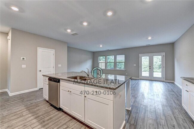 Building Photo - Beautiful 3 Bedroom Townhome in Buford Sch...