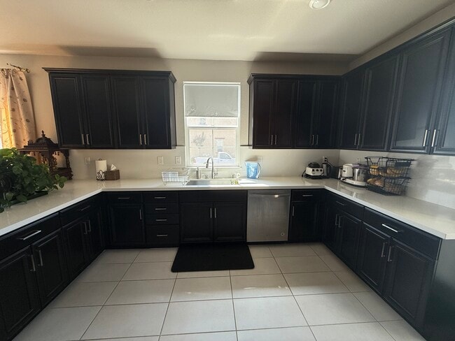 Building Photo - 1141 Veranda Wy