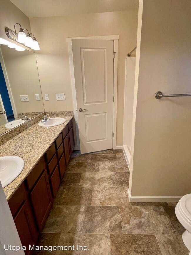 Building Photo - 3 br, 2.5 bath House - 353 Holland Ave.