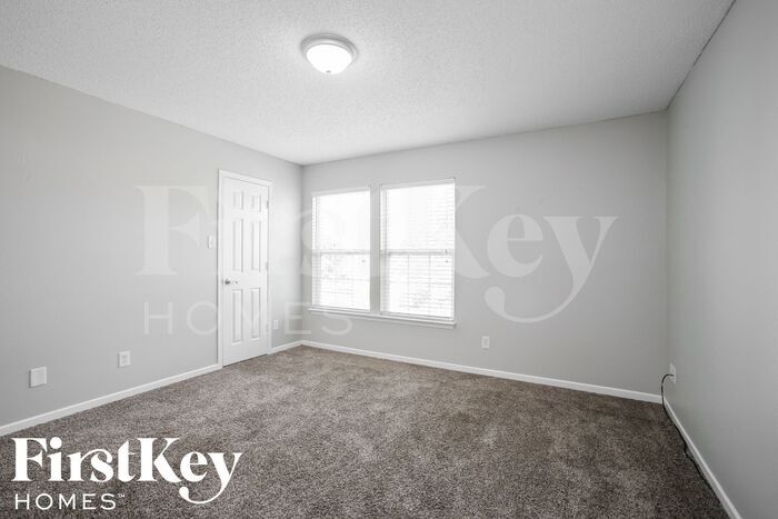 Building Photo - 10851 Zimmerman Ln