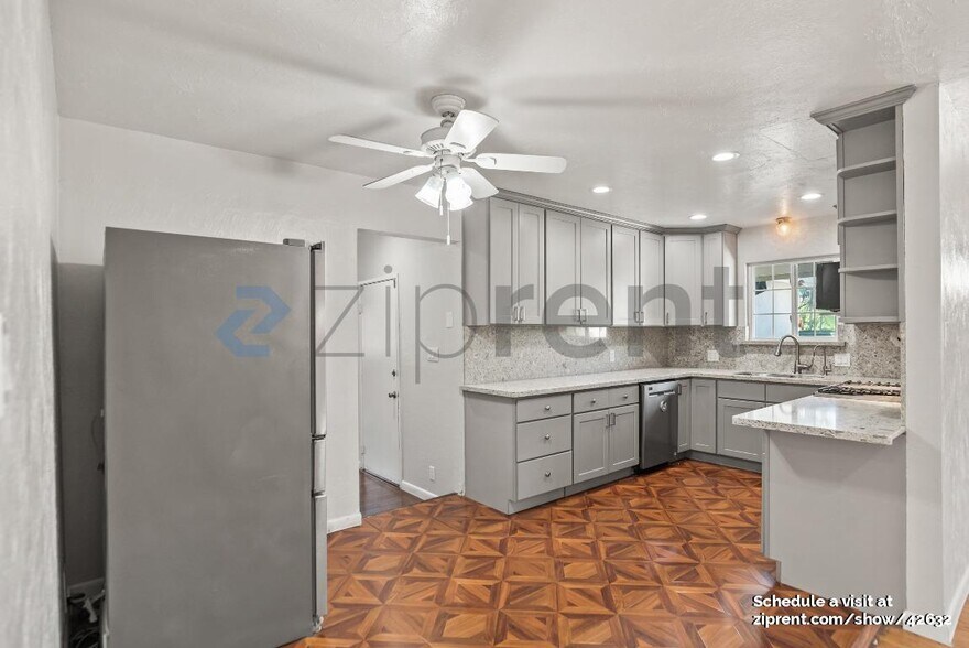 Building Photo - 47641 Fortner St