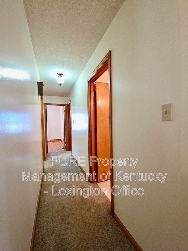 Building Photo - 3449 Colonel Rd