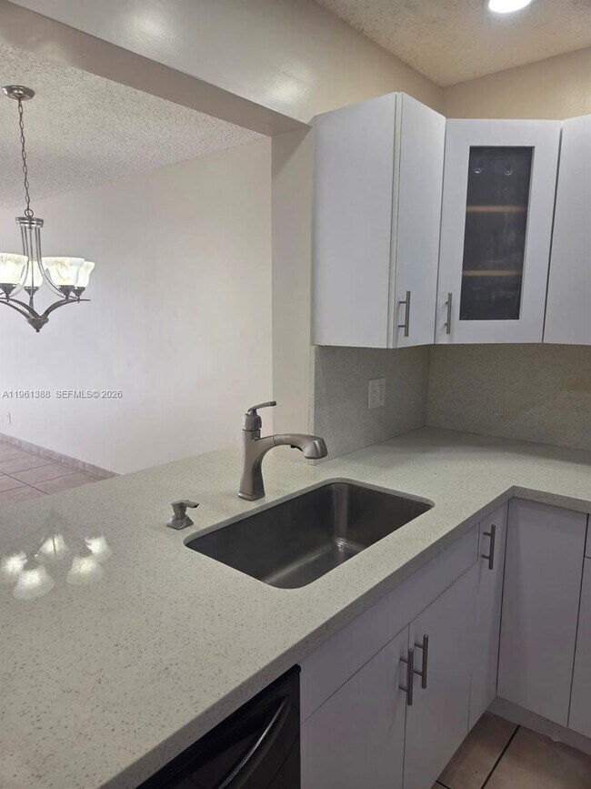 Building Photo - 11342 Taft St