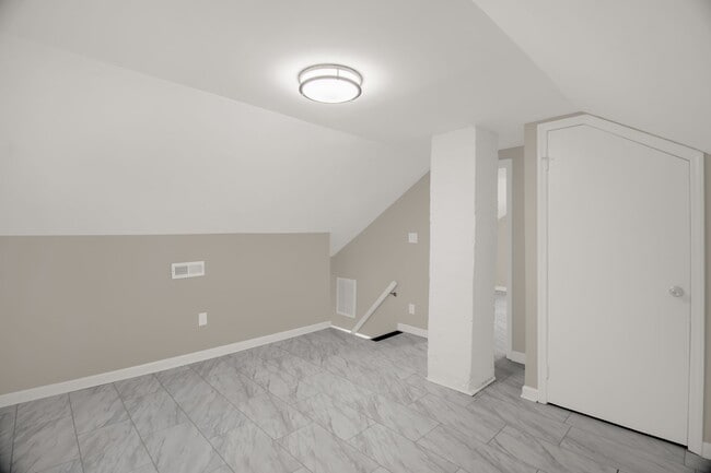 Building Photo - 2510 Harley Dr