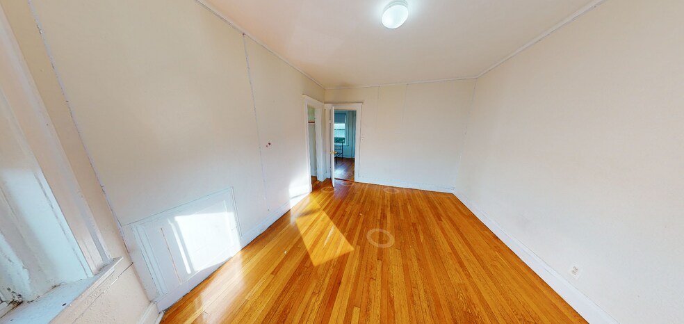 Building Photo - 42 Fenway