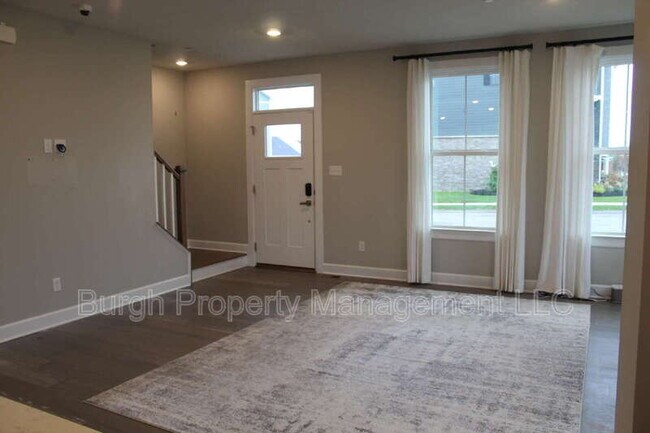 Building Photo - 137 Marketplace Ave