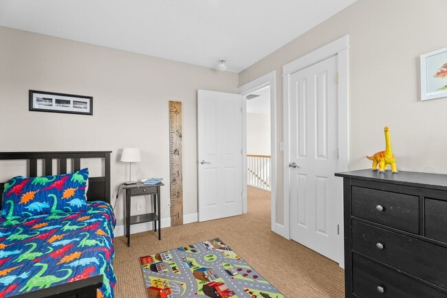 Building Photo - **Spacious 4-Bedroom Craftsman Home on Awb...