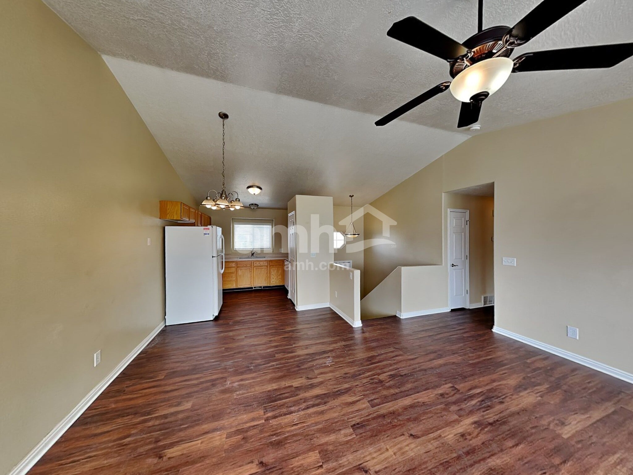 Building Photo - 117 E 1875 N