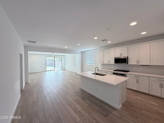 Building Photo - 4323 W Palace Sta Rd