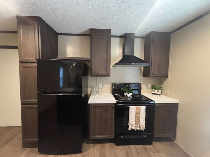 Building Photo - 601 Kathy St