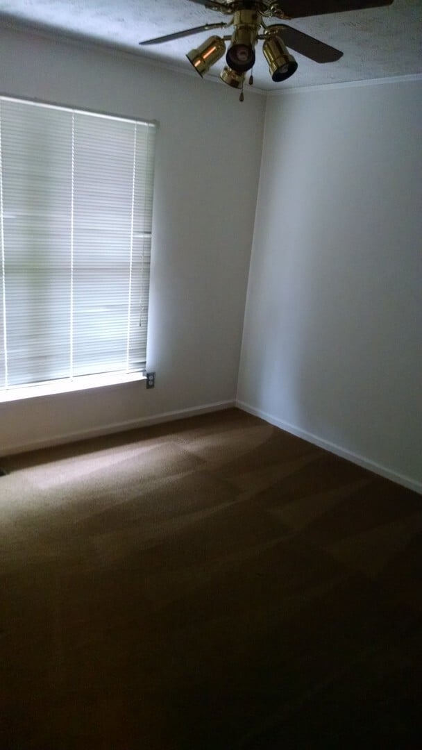 Building Photo - 2 bedroom Townhome available for rent - Ne...