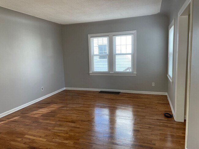 Building Photo - Charming 3-Bedroom Home for Rent – Quiet C...