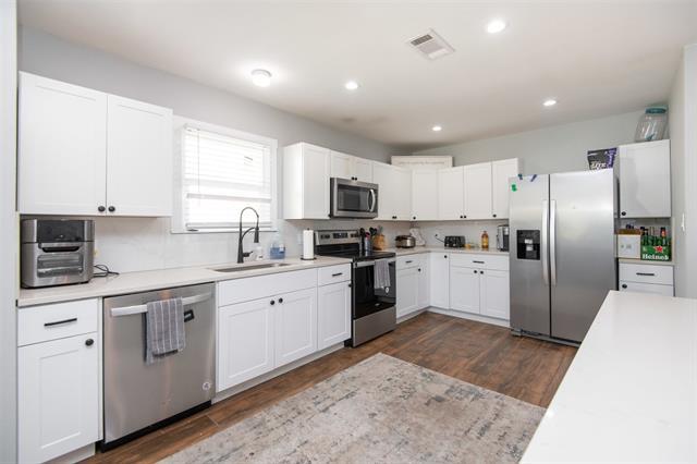Building Photo - 3709 Park Ridge Blvd