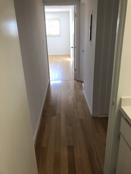 Building Photo - 1233 Amherst Ave