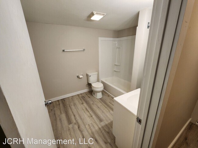 Building Photo - 3 br, 1 bath House - 2118 W Phelps
