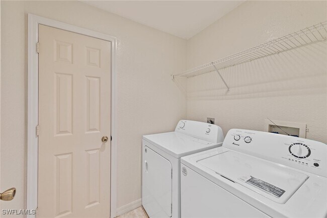 Building Photo - 3250 Cypress Glen Way