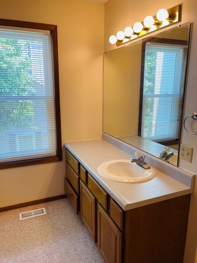 Building Photo - Beautiful, Spacious Single Family Home