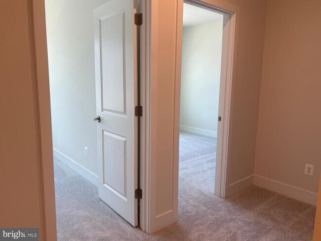 Building Photo - 133 Bamboo Shoot Ln
