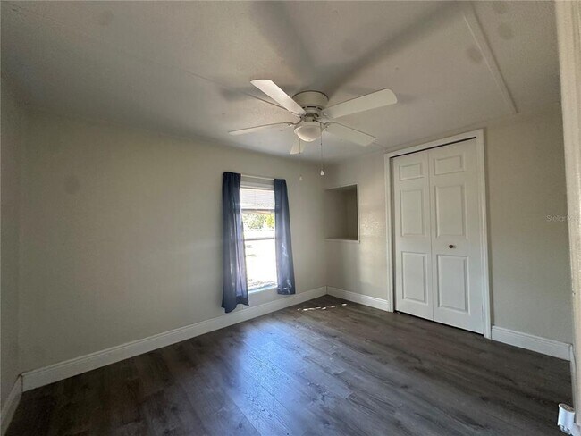 Building Photo - 2674 Chuck Wagon Way