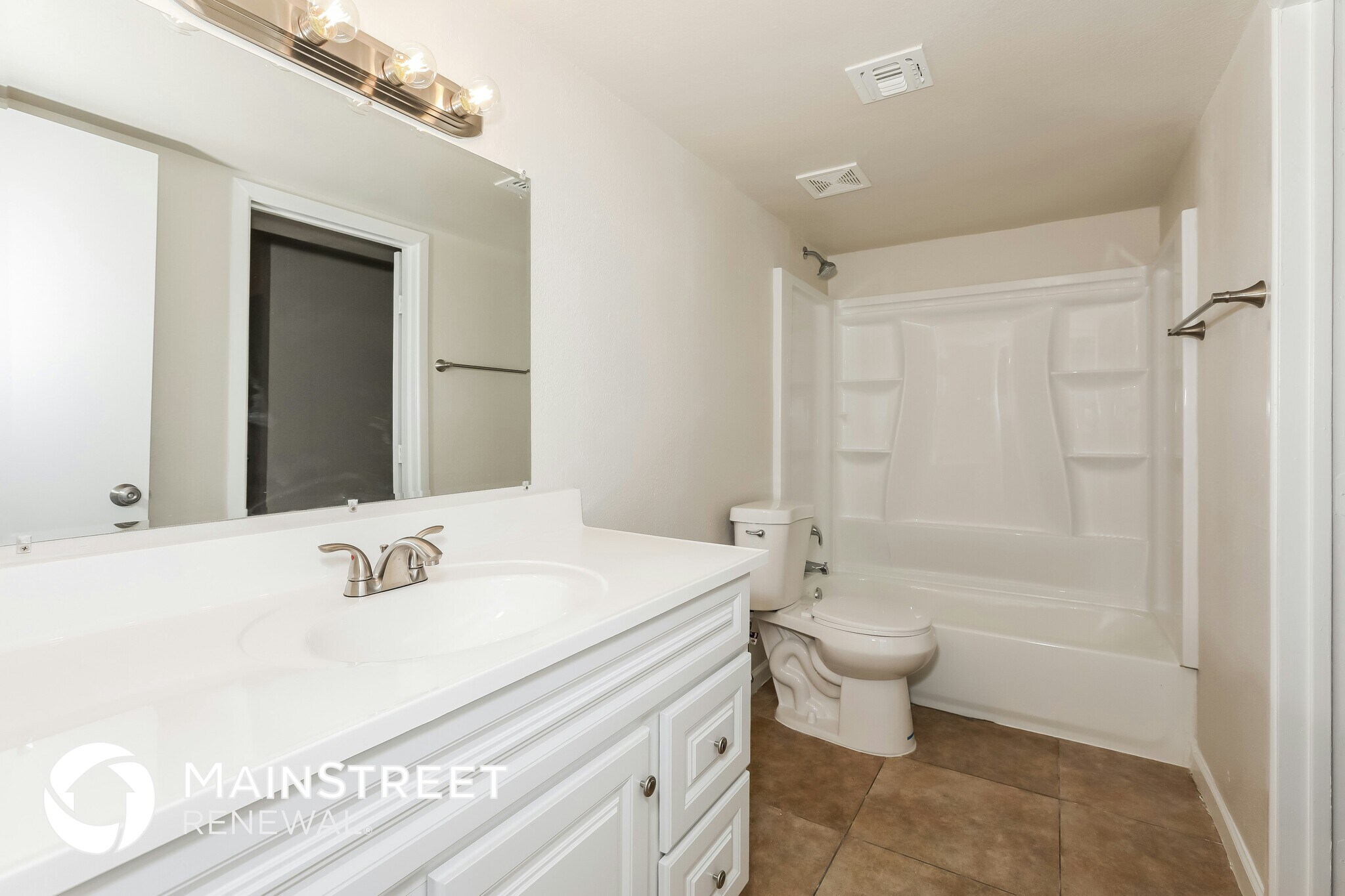 Building Photo - 921 S Val Vista Dr