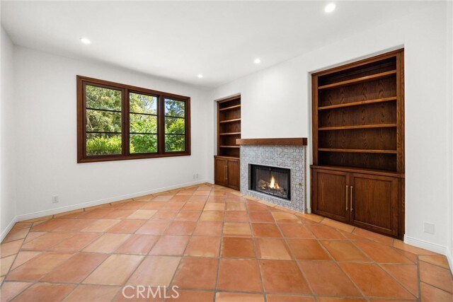 Building Photo - 342 Sheffield Dr