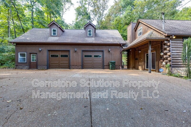 Building Photo - 6738 Quiet Ln