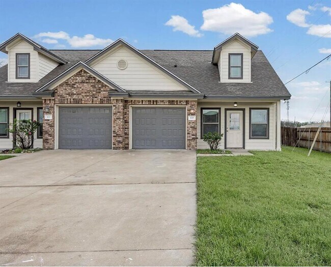 Building Photo - 100 Stockton Family Ct