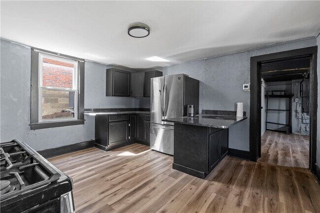 Building Photo - 813 Bower Hill Rd