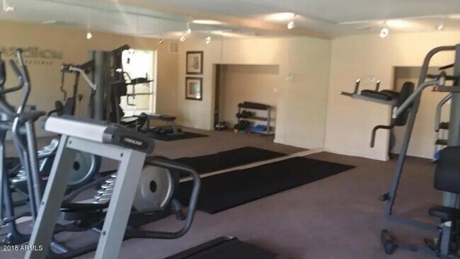 Building Photo - 5877 N Granite Reef Rd