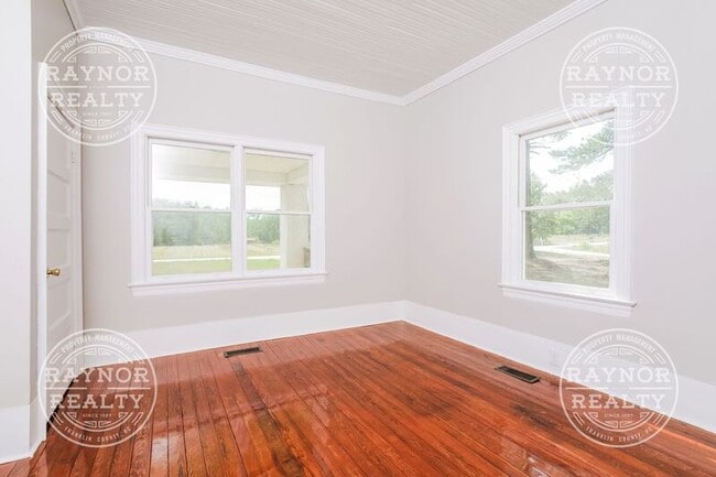 Building Photo - 2511 Laurel Mill Rd