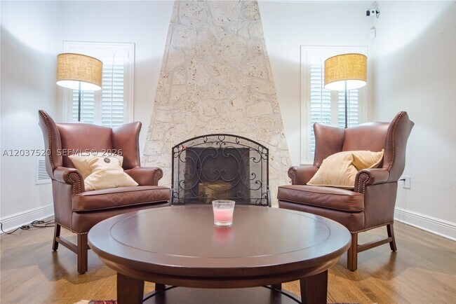 Building Photo - 3514 Crystal