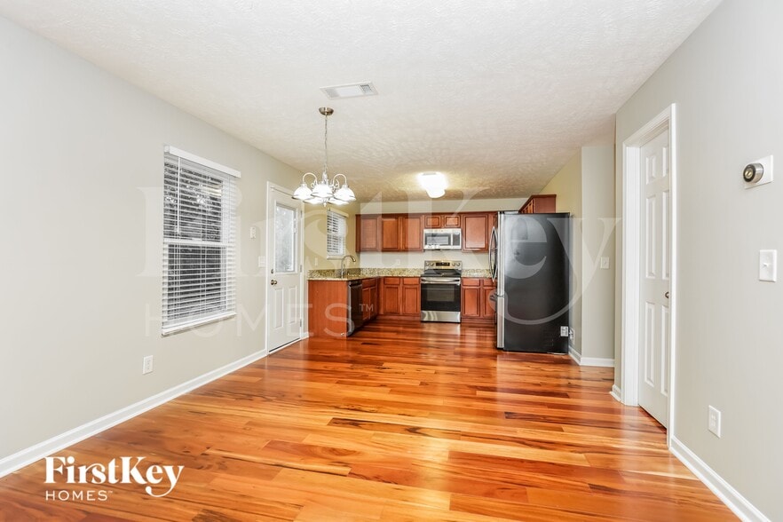 Building Photo - 322 Elderberry Way