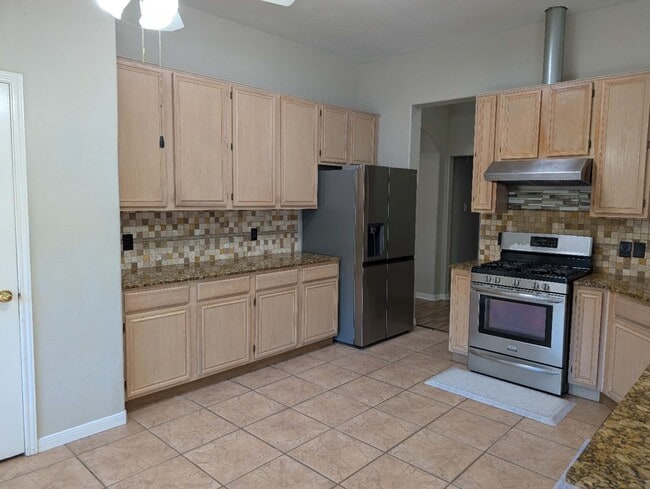 Building Photo - 3123 Bay Creek Dr