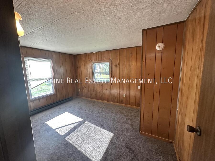Building Photo - 329 Corinth Rd