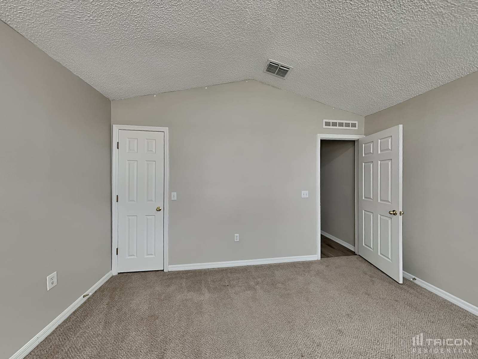 Building Photo - 4115 Woodley Creek Rd