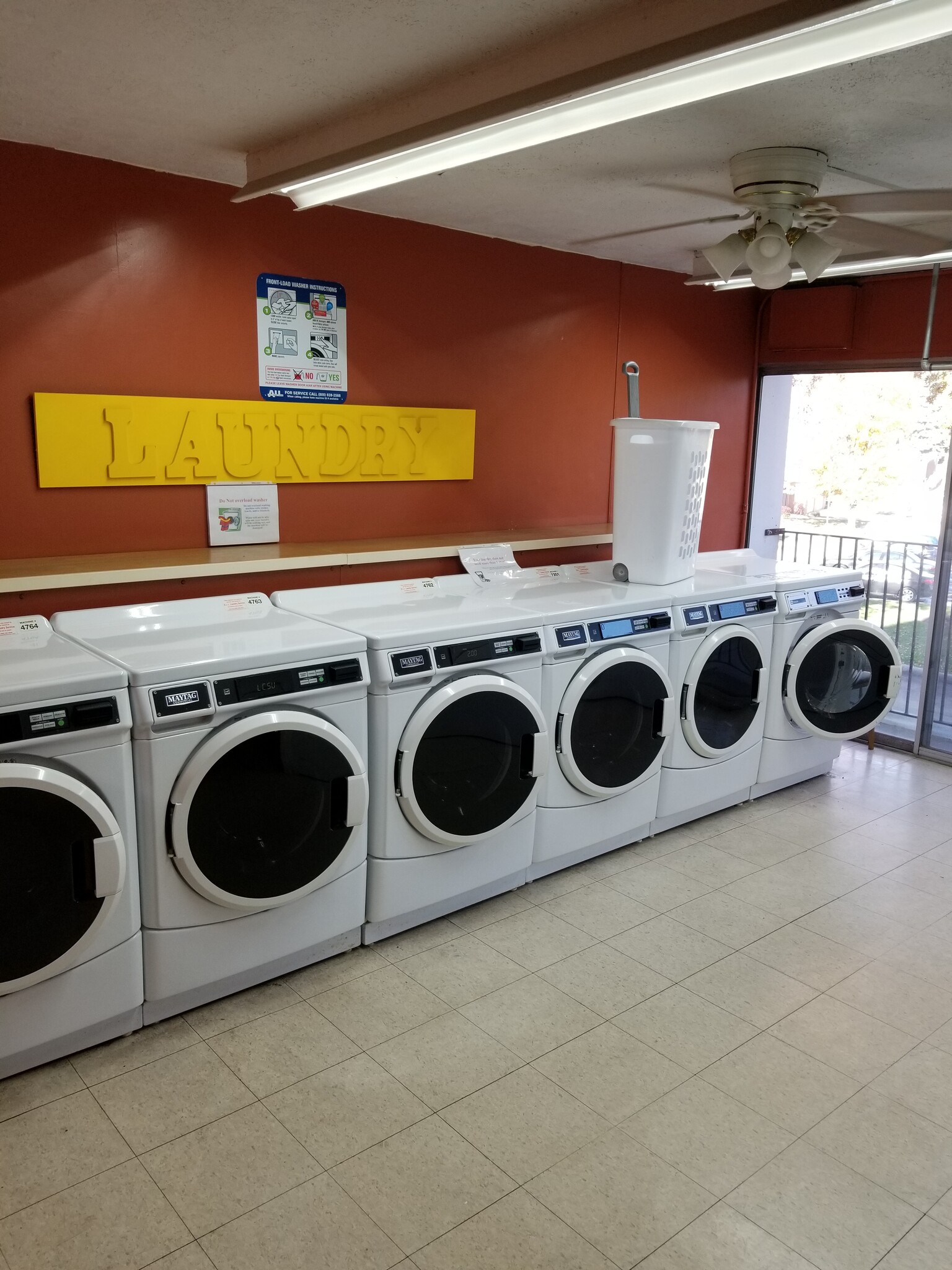 LAUNDRY - 2331 E Market St