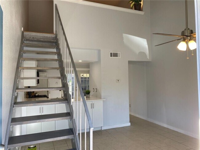 Building Photo - 3451 Willowrun Dr