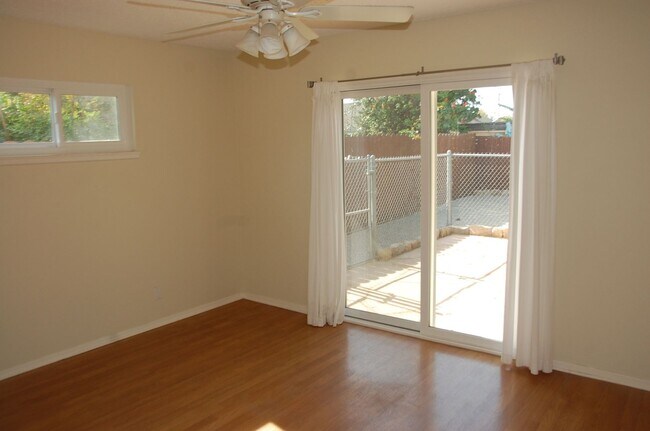 Building Photo - Large Home Near Magnolia Shopping Center