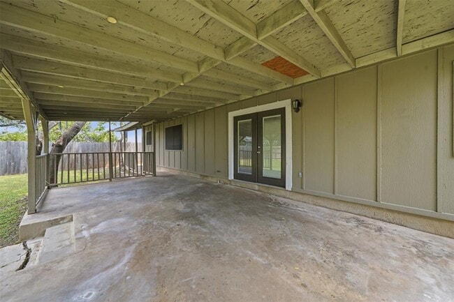 Building Photo - 1913 Denfield Dr