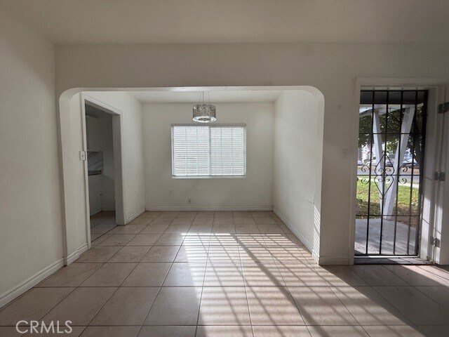 Building Photo - 14810 S Cookacre Ave