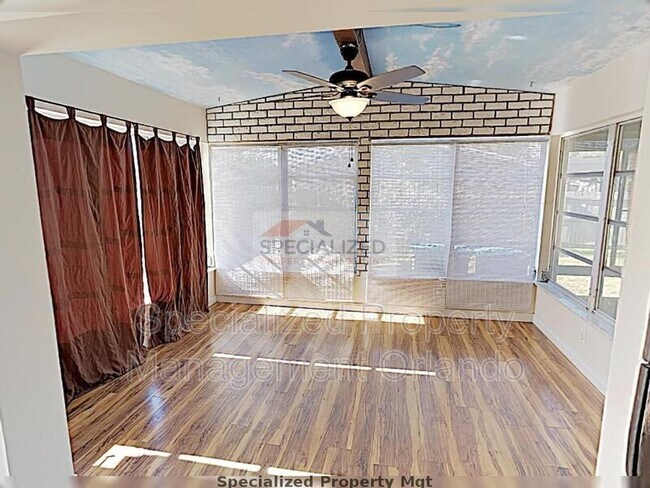 Building Photo - 2260 W Dana Dr