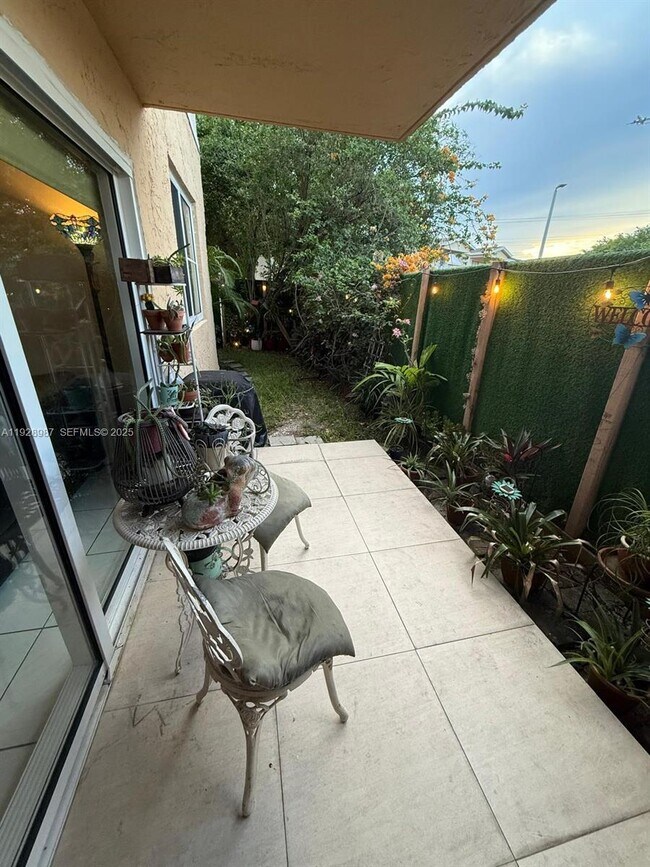 Building Photo - 4210 NW 79th Ave