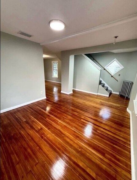 Building Photo - 24 Fairview St