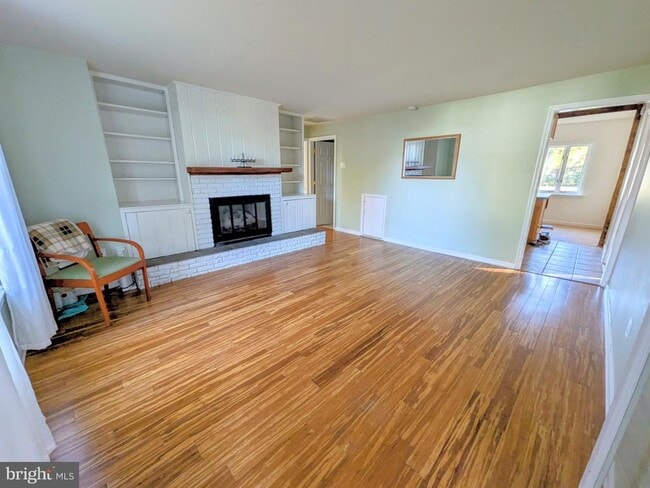 Building Photo - 965 Chester River Dr