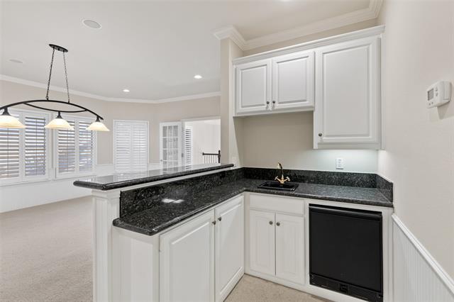 Building Photo - 5276 Longvue Dr
