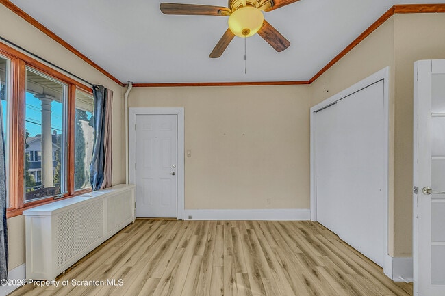 Building Photo - 331 Cherry St