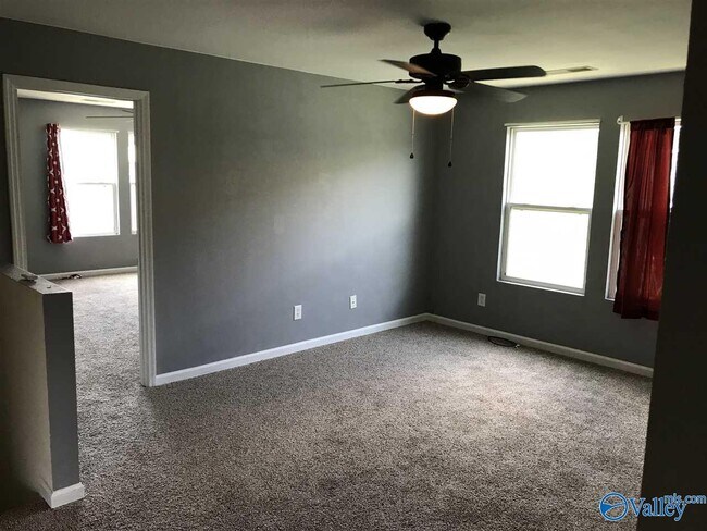 Building Photo - 133 Belle Haven Dr