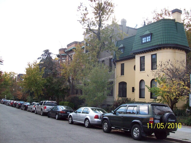 Building Photo - 1728 21st St NW