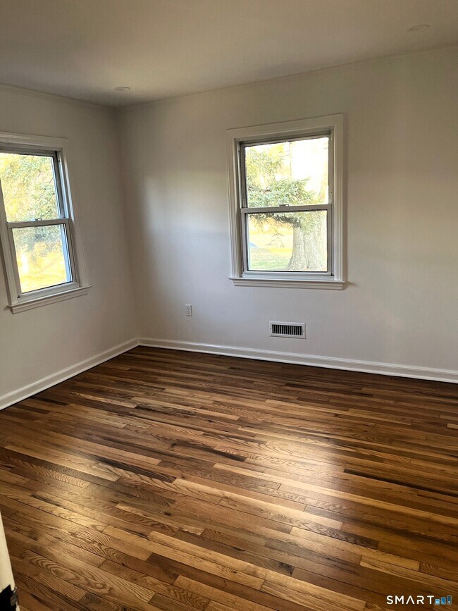 Building Photo - 98 Wooster St