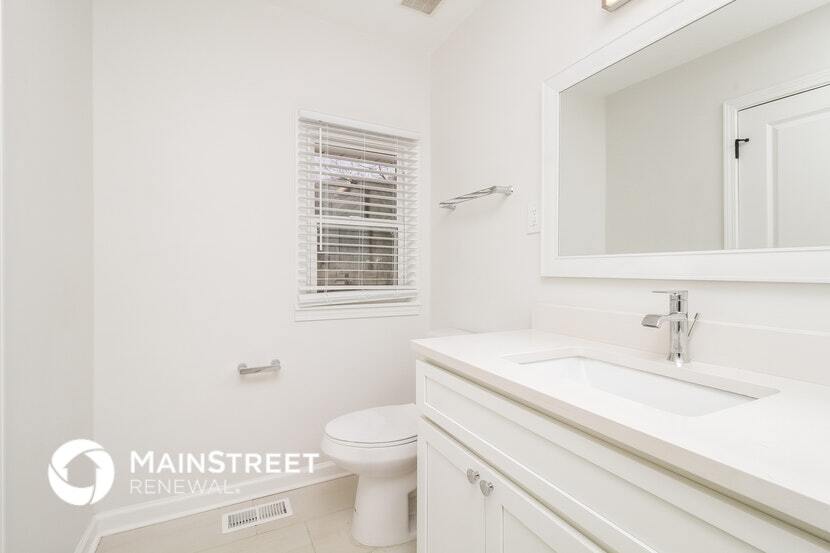 Building Photo - 405 Dahlia Dr